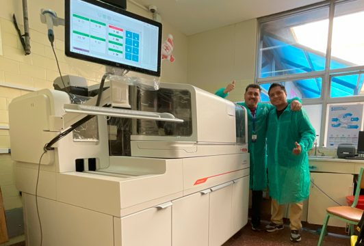 Primer equipo SIEMENS Atellica Solution  instalado en el Hospital Ramiro Priale Priale